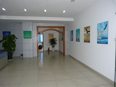 興鴻泰焊錫辦公走廊